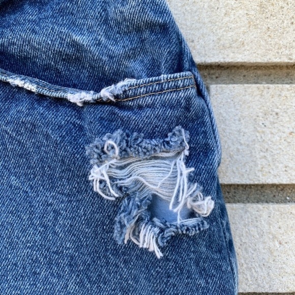 Vintage Gitano High Waisted Distressed Jean Shorts - Picture 8 of 8